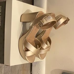 Sun Stone Gold Chunky Heel - 7